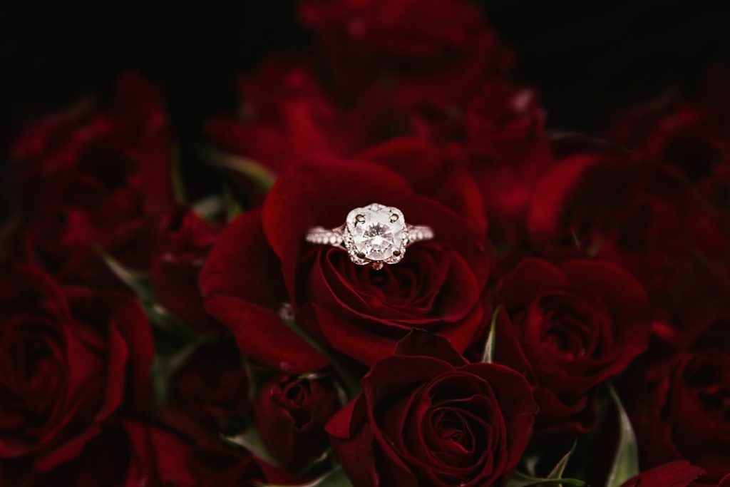 Creative Ways to Announce Your Engagement on Social Media