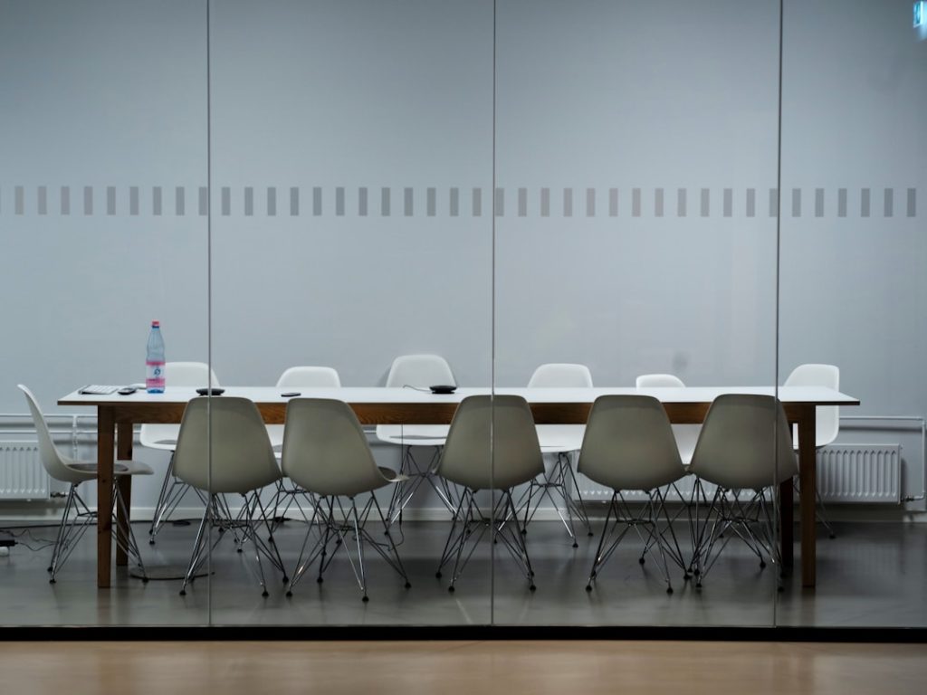 L10 Meetings Explained: EOS Weekly Meeting Format, Purpose, and Sample Agenda